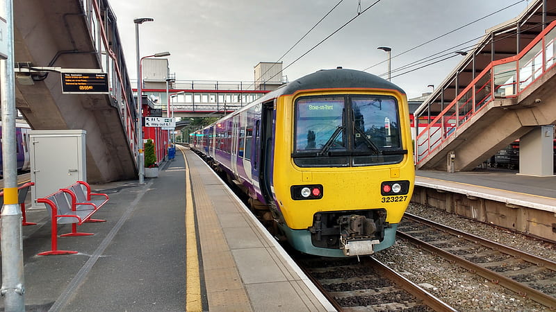 The 06:03 to Stoke on Trent, Train, Platform, 323, Stoke-on-Trent, Macclesfield, EMU, Station, HD wallpaper