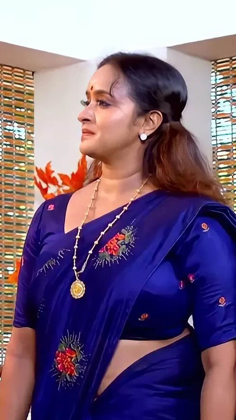 Shalu menon boobs