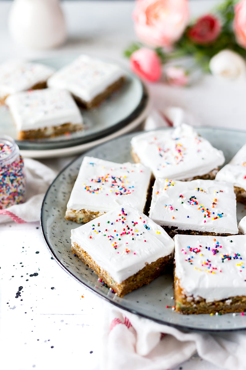 white cakes with sprinkles, HD phone wallpaper