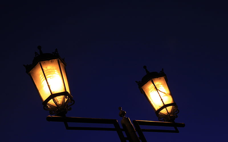 street lamp at night-City landscape graphy, HD wallpaper