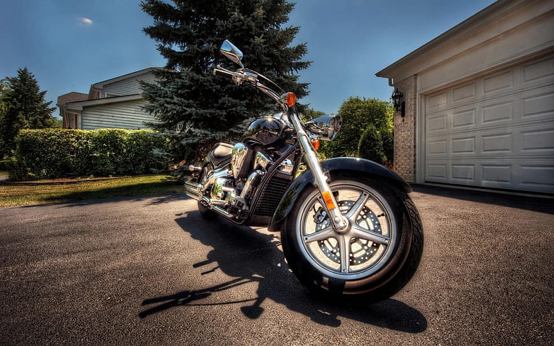 beautiful motorcycle in the driveway r, house, driveway, garage, r, motorcycle, HD wallpaper