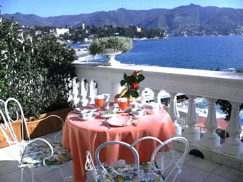 Breakfast near the lake, near, table, balcony, orange juice, breakfast, lake, armchairs, coffee, mountains, plants, flowers, blue sky, HD wallpaper