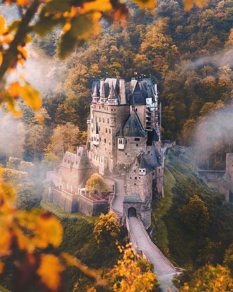 Castillo, castillos, magia, medieval, montaña, montañas, mundo, Fondo de  pantalla de teléfono HD | Peakpx