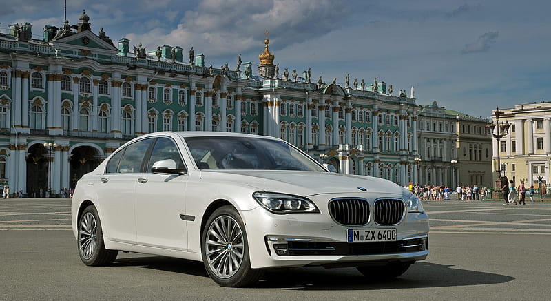 2013 BMW 7-Series - Front , car, HD wallpaper 2013 BMW 7-Series - Front , car, HD wallpaper