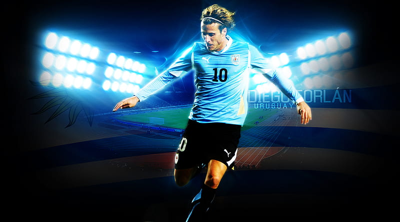 Diego Forlan Photostream | Diego forlan, Good soccer players, Soccer guys