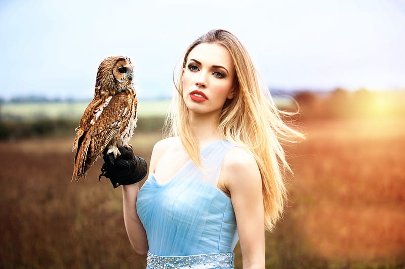 Girl With Owl , owl, predator, birds, girls, HD wallpaper