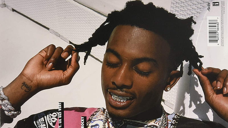 playboi carti is closing eyes and touching hair with fingers in white background music, HD wallpaper