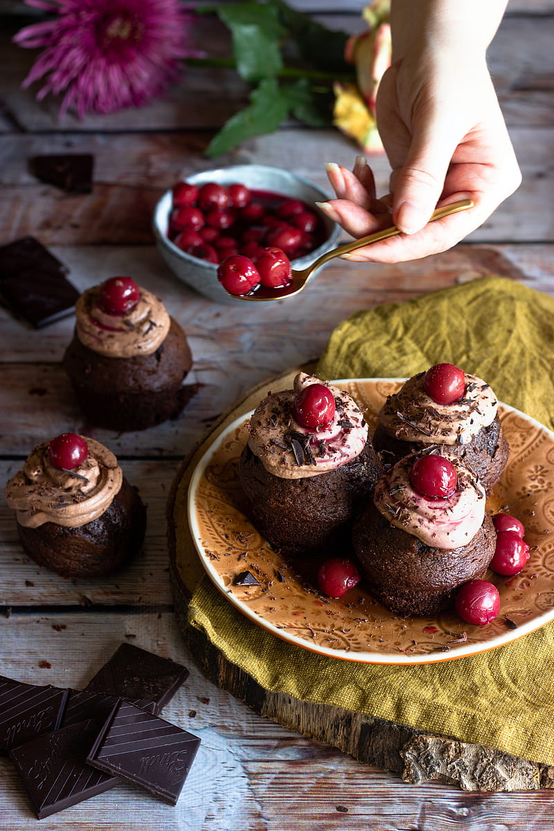 cupcakes, cherries, chocolate, dessert, HD phone wallpaper