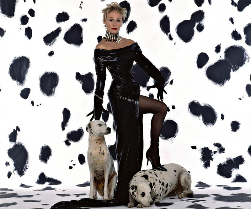 101 Dalmatians (1996), dress, movie, Glenn Close, black, Cruella De Vil, woman, animal, spot, fantasy, actress, 101 Dalmatians, white, disney, dog, HD wallpaper