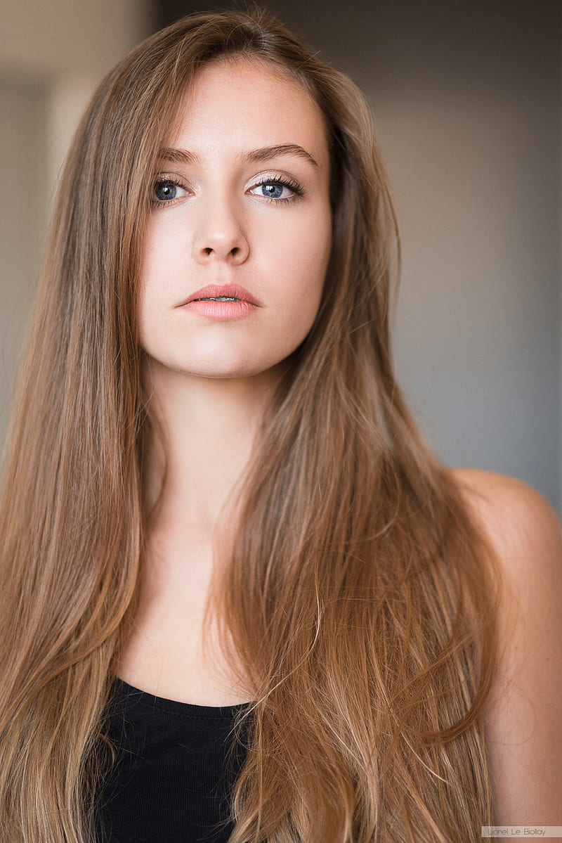 720p Free Download Portrait Brunette Face Women Model Long Hair Blue Eyes Vertical