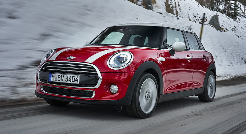 2018 MINI Cooper 5-Door with 7-Speed Steptronic Double-Clutch Transmission - Front Three-Quarter , car, HD wallpaper