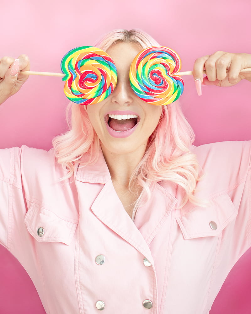 Woman in Pink Button Up Shirt Holding Lollipops, HD phone wallpaper