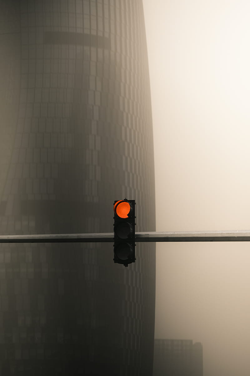 traffic light, pillar, building, skyscraper, fog, HD phone wallpaper
