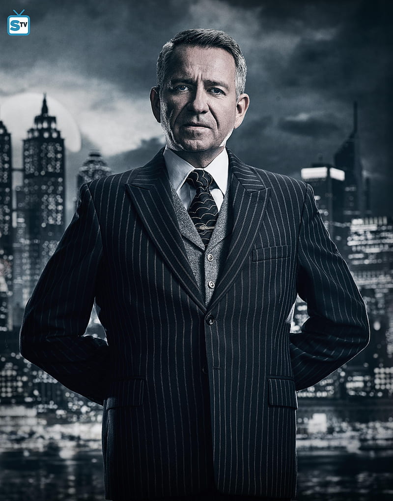 Gotham - Season 4 Portrait - Alfred Pennyworth, HD phone wallpaper