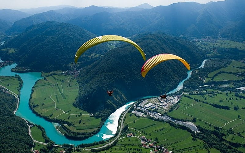 Paragliding over River, river, paragliders, mountains, flying, HD wallpaper