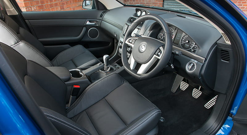2013 Vauxhall VXR8 Tourer - Interior , car, HD wallpaper 2013 Vauxhall VXR8 Tourer - Interior , car, HD wallpaper