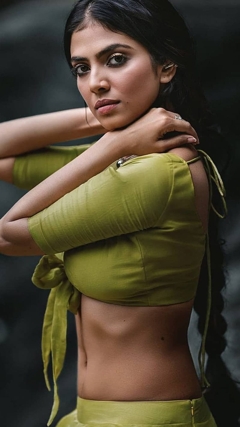 Malavika Menon , mallu actress, navel show, HD phone wallpaper