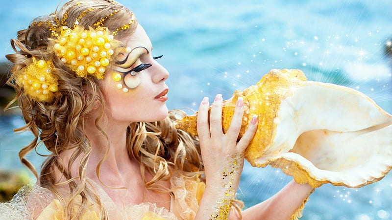 GOLDEN WATERSPRITE, fantasy girls, seashells, waterworld, sea, fantasy, decorations, beauty, sealife, girls, beads, HD wallpaper