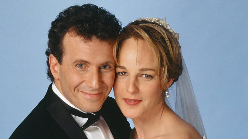 Paul Reiser's Wife Hand Picked Helen Hunt For 'Mad About You', HD wallpaper
