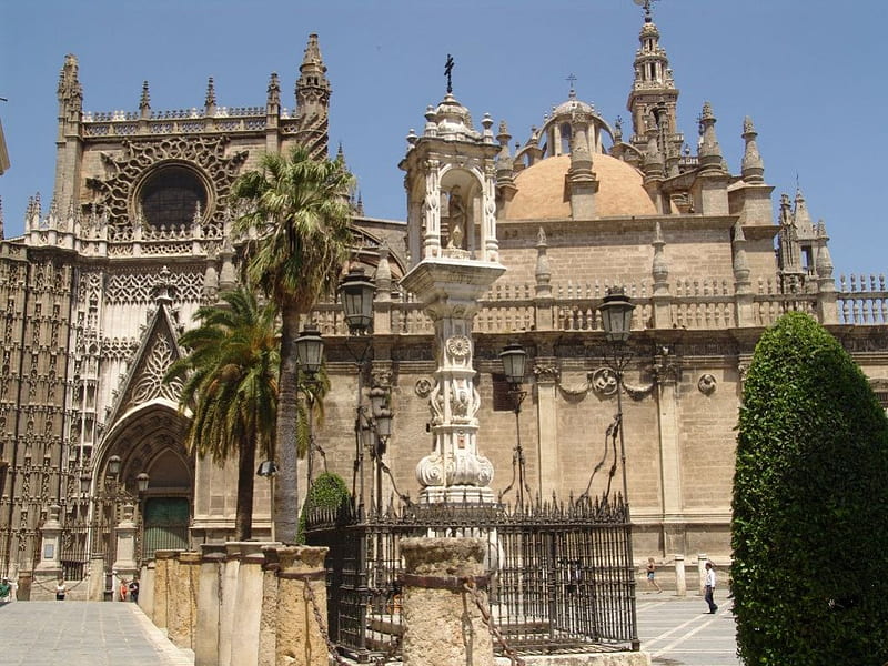 Cathedral Sevilla Spain, cathedral, ancient building, spain, palm trees, HD wallpaper