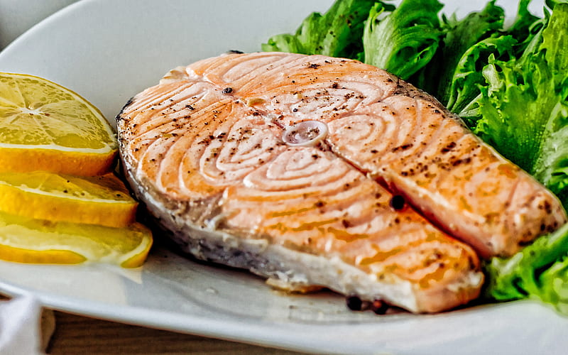 Salmon dishes, grilled salmon steak, fried salmon, salmon with lettuce, fish dishes, HD wallpaper