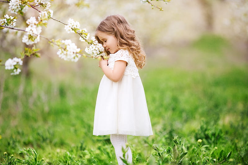 Little Cute Girl Smelling Flowers, little-girl, cute, children, flowers, HD wallpaper
