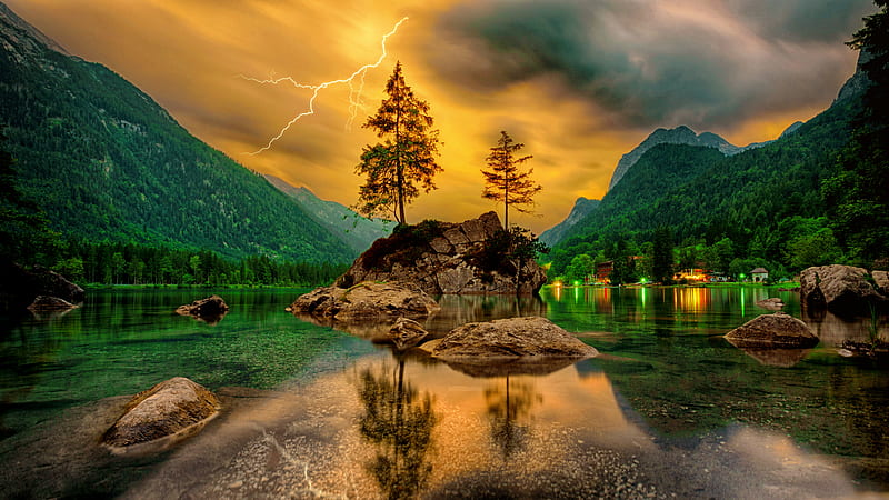 Before the storm, forest, amazing, lighting, dusk, bonito, trees, sky, storm, lake, mountain, village, reflection, HD wallpaper