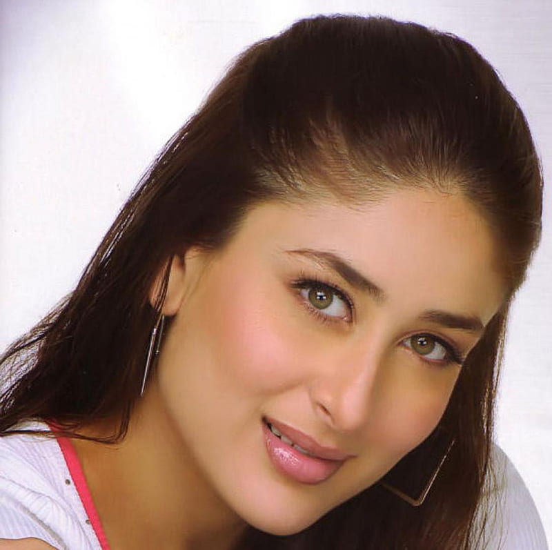 Kareena Kapoor, Bollywood actresses, Actress, Indian, Women HD Wallpapers /  Desktop and Mobile Images & Photos