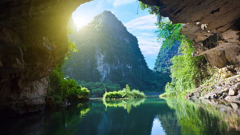 Inside Tam Coc (Three Caves), Vietnam, forest, calm, mountains, bonito, sunshine, trees, limestone cave, HD wallpaper