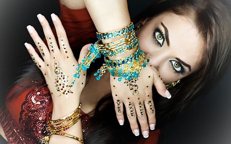 Gorgeous Eyes, girl, traditional, indian, bonito, bangles, eyes, jewelry, HD wallpaper