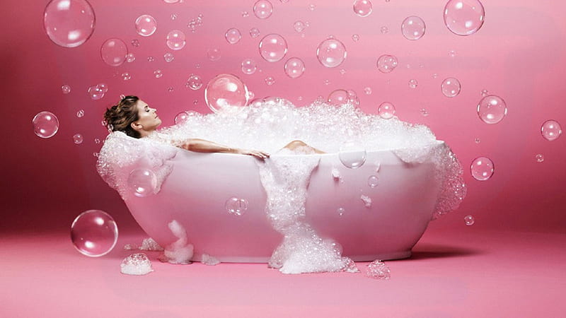 Taking a Bubble Bath, tub, bubble, bath, relaxing, HD wallpaper