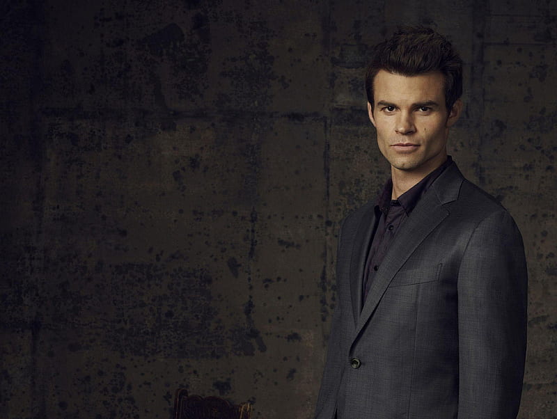 Elijah Mikaelson, Wiki Vampire Diaries