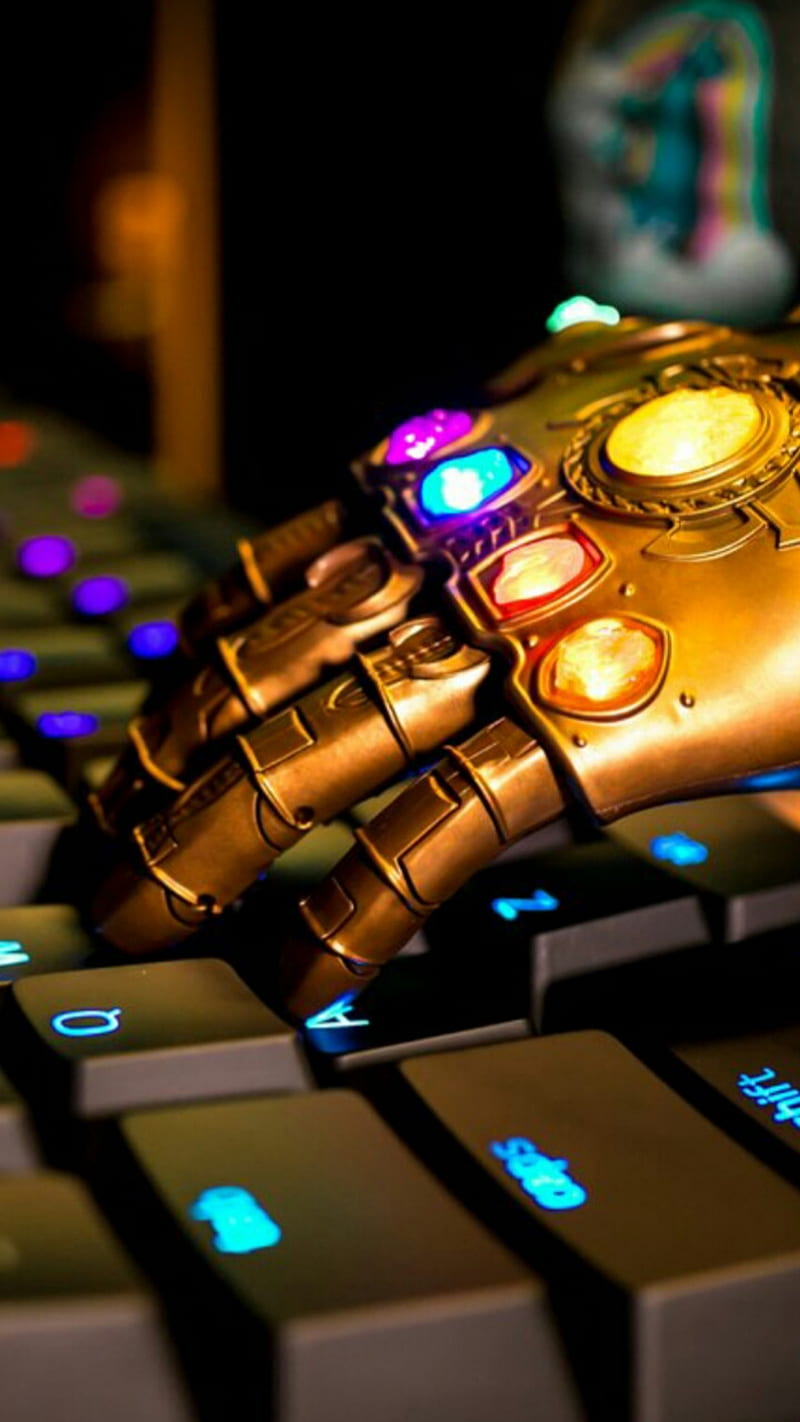 Thanos In Keyboard, avenger, avenger infinity war, infinity gauntlet, infinity war, HD phone wallpaper