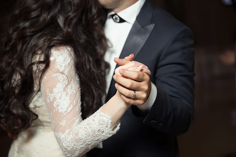 man and woman dancing wearing casual dresses, HD wallpaper