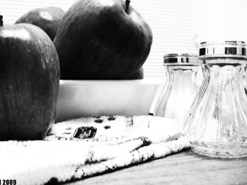 Apples Salt Towel Bowl BW, apple, table, still life, black and white, towels, salt shakers, coasters, bowl, HD wallpaper