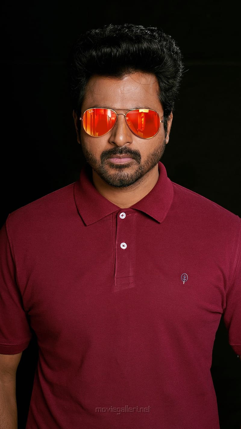 Sivakarthikeyan With Sunglasses, sivakarthikeyan, sunglasses, tshirt, actor, south indian, HD phone wallpaper