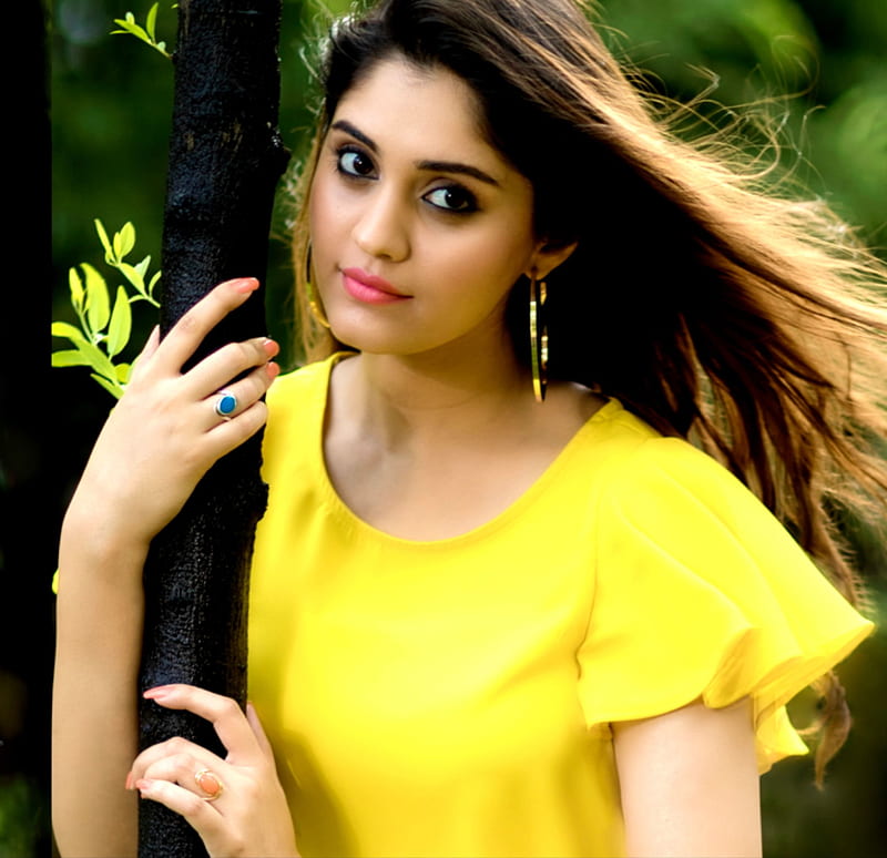 Surabhi Wallpaper - Download to your mobile from PHONEKY