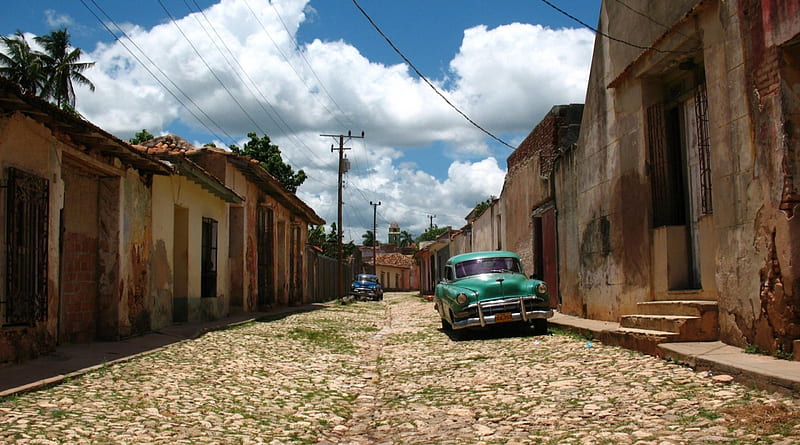old cars on a street in a cuban barrio, carros, clouds, street, town, HD wallpaper