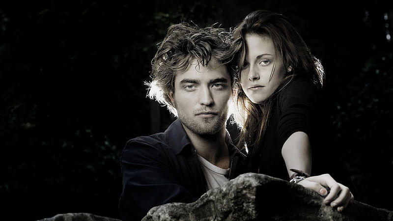 Kristen Stewart And Robert Pattinson In Twilight, kristen-stewart, celebrities, girls, HD wallpaper