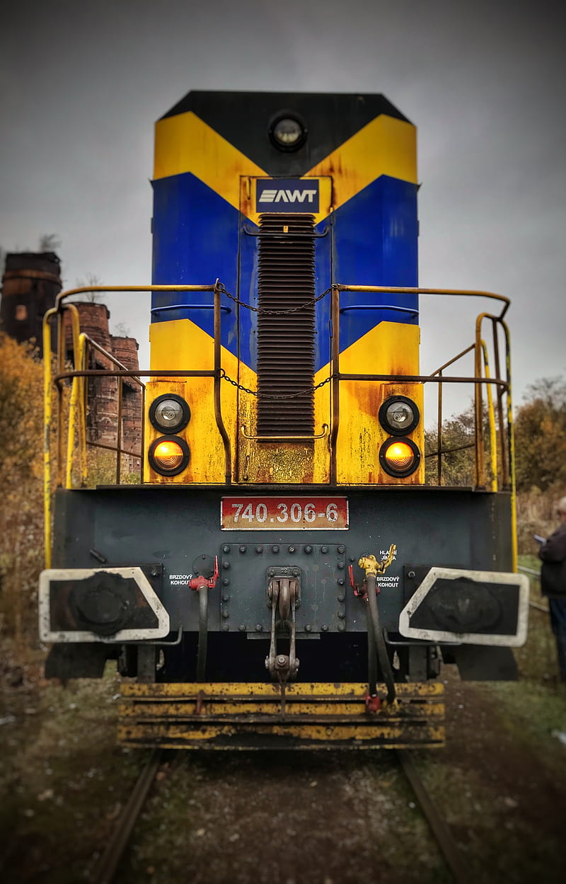 Locomotive, train, track, railway, old, industrial, HD phone wallpaper |  Peakpx