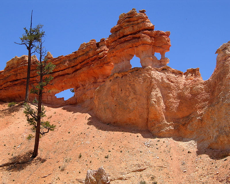 Bryce Canyon, Utah, rocks, holes, sand, ochra, layers, sky, blue, HD wallpaper