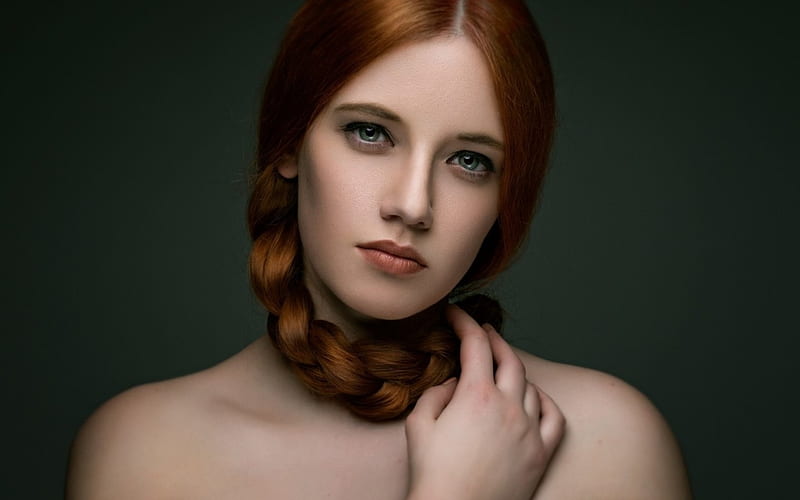 Beauty Green Girl Model Redhead Hand Face Portrait Woman Hd Wallpaper Peakpx