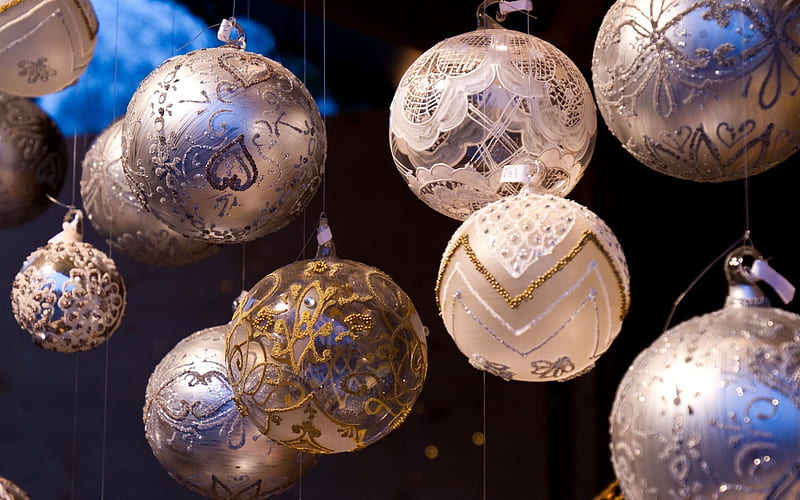 Christmas balls, Christmas, serebistye balls, Christmas decorations, HD wallpaper