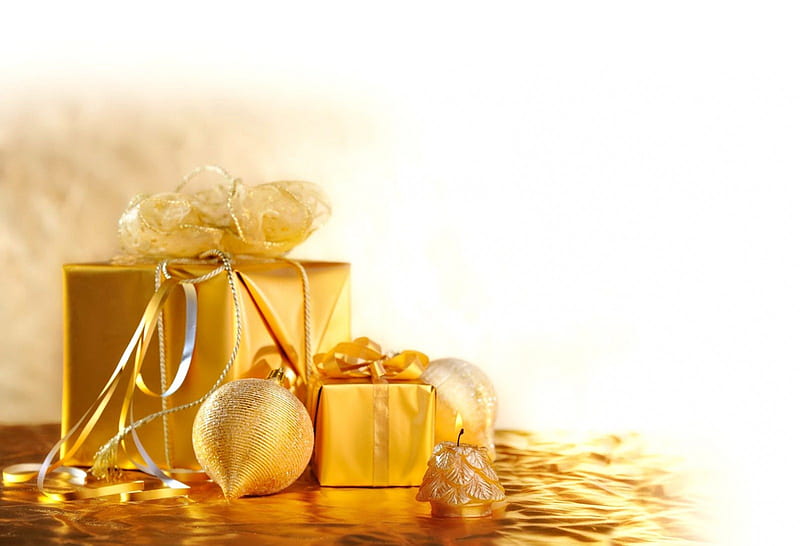 Golden gifts, pretty, lovely, christmas, holiday, golden, decoration, ribbon, bonito, new year, winter, nice, balls, reflection, gifts, HD wallpaper