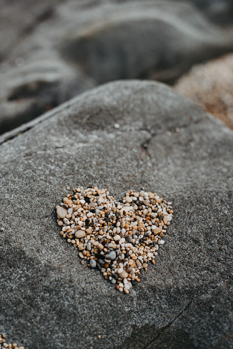 pebbles, heart, love, stone, HD phone wallpaper