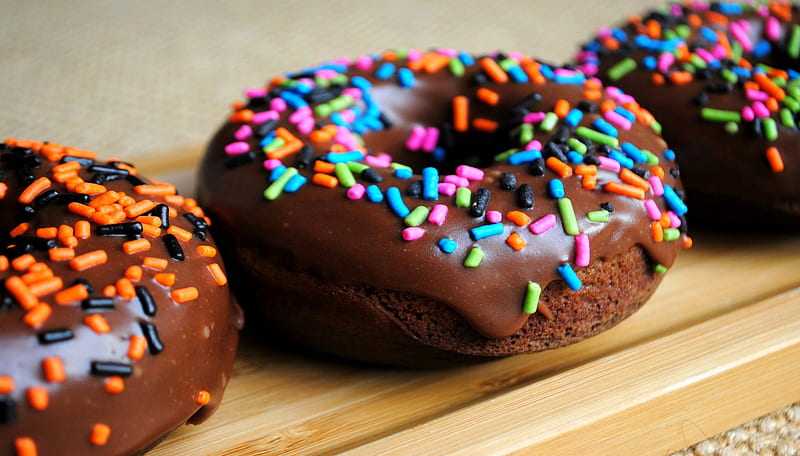 Mmmmm Chocolate Doughnut, bakery, sprinkles, chocolate, frosting, abstract, dessert, sweet, doughnuts, HD wallpaper
