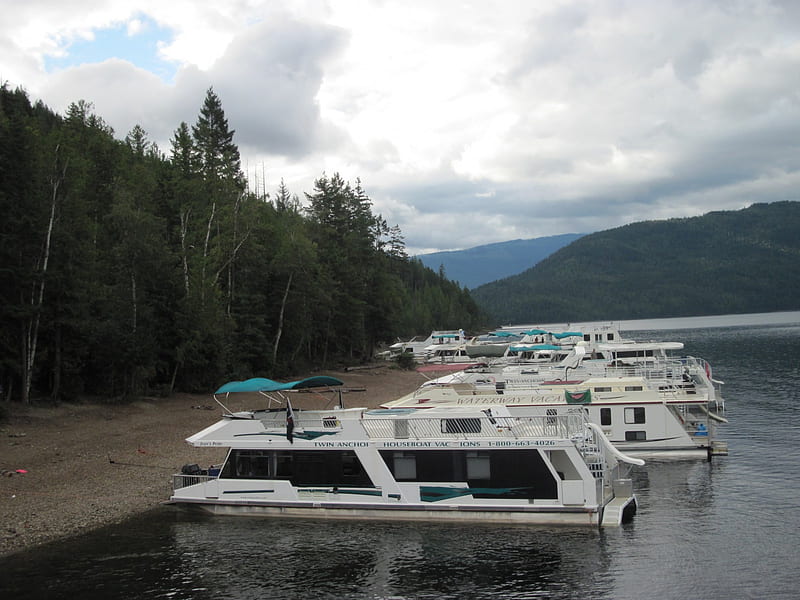 Houseboats to rent in British Columbia, houseboats, green, mountains, Lakes, trees, HD wallpaper