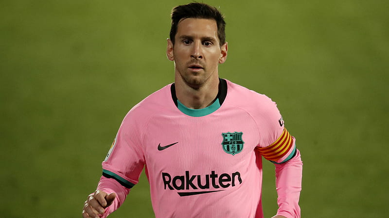 Lionel Messi Is Wearing Pink Sports Dress In Blur Green Background Messi, HD wallpaper