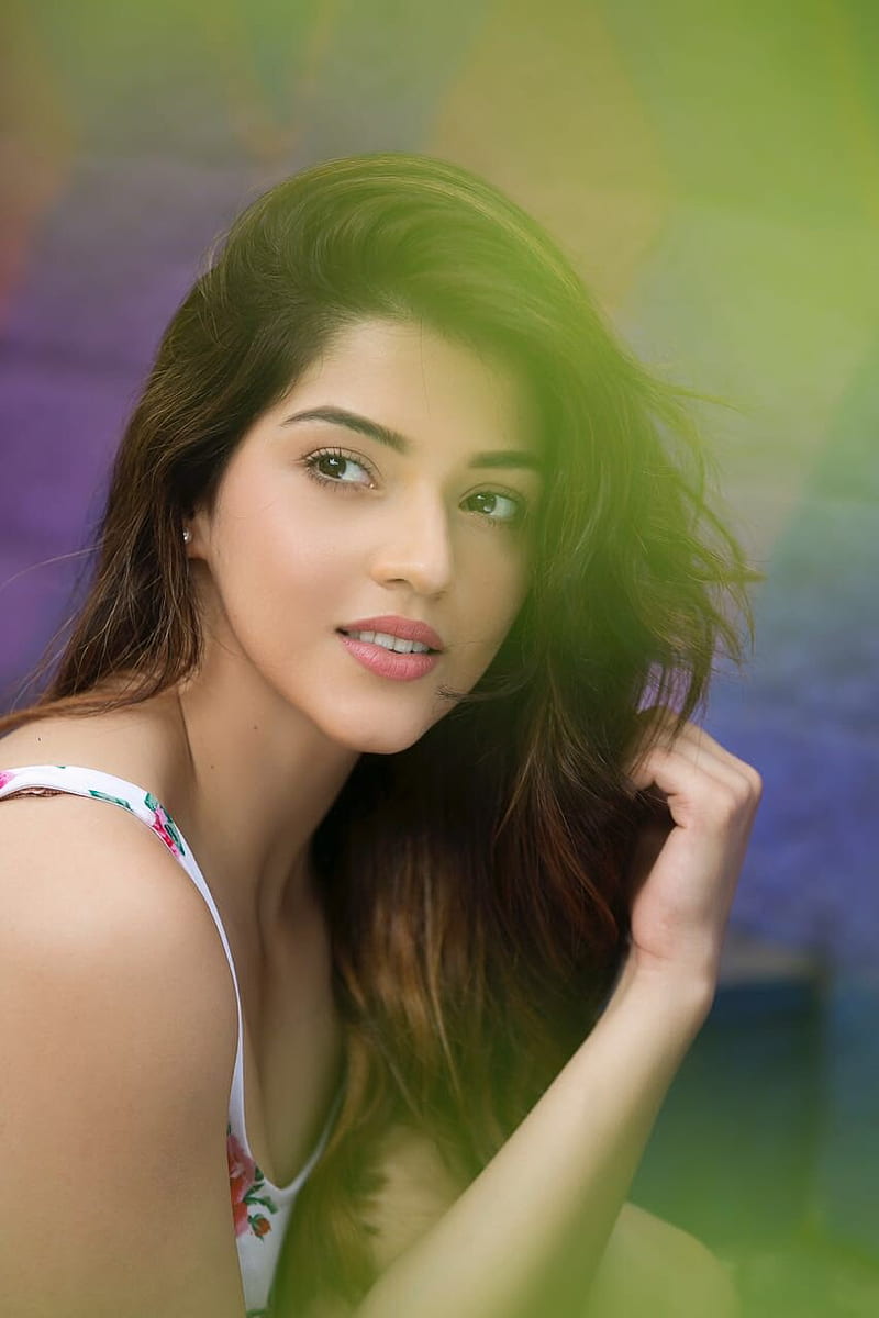 Mehreen pirzada, south indian actress, tamil actress, HD phone wallpaper |  Peakpx