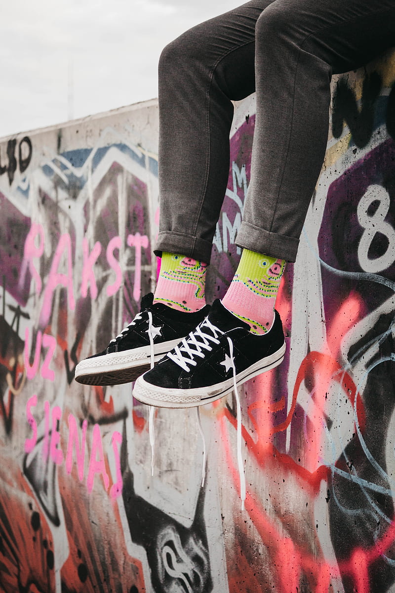 legs, sneakers, socks, style, graffiti, HD phone wallpaper